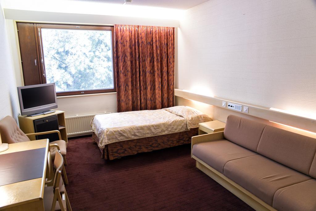 Hotel Jaemsae Номер фото